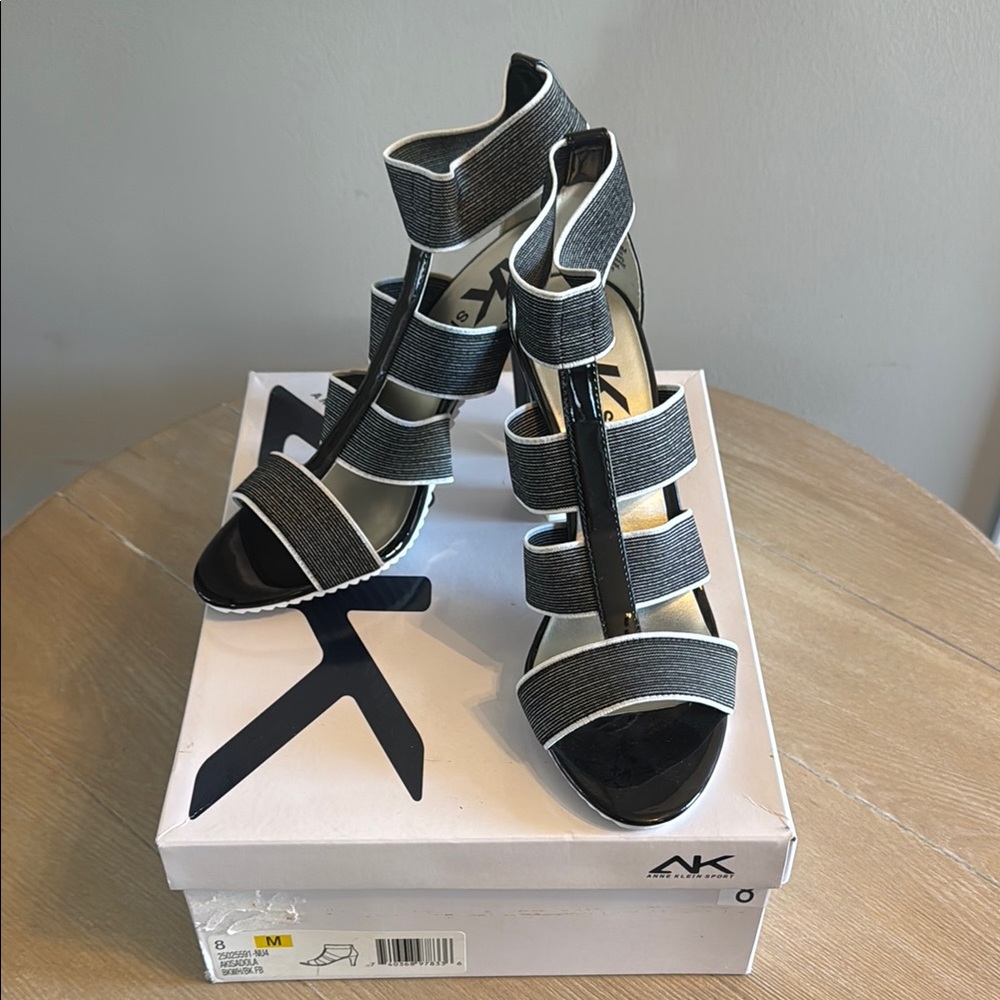 Anne Klein Women's new Black and White Strappy Heels NEW